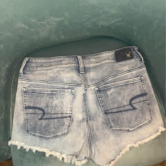 American eagle acid wash hi-rise shortie size 8 - Picture 2 of 3